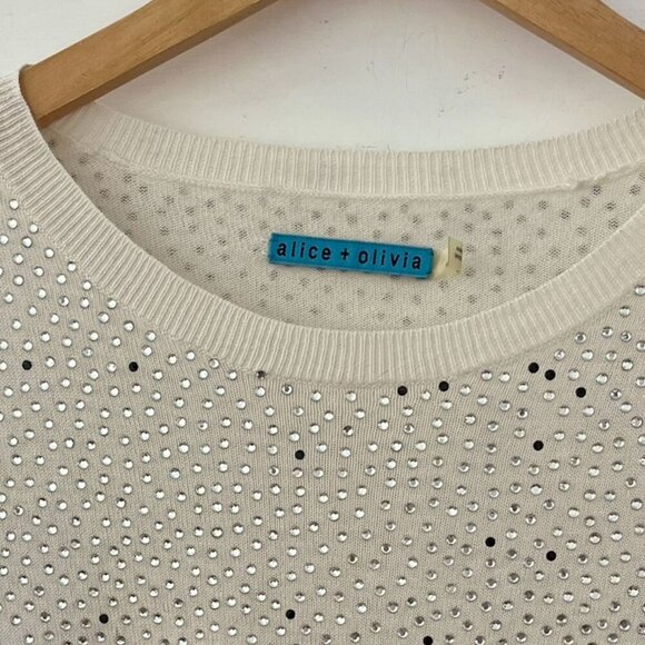 Alice & Oliva Woman's Rhinestone Cashmere Blend Cream Pull-over Sweater Sz Med - Picture 5 of 12